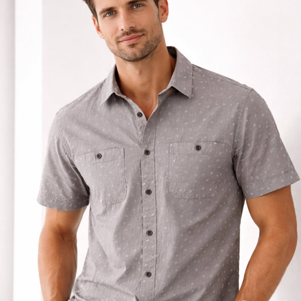 Patagonia Men's Short Sleeve Shirt Hemp & Cotton Gray with Sm Flowers, Large